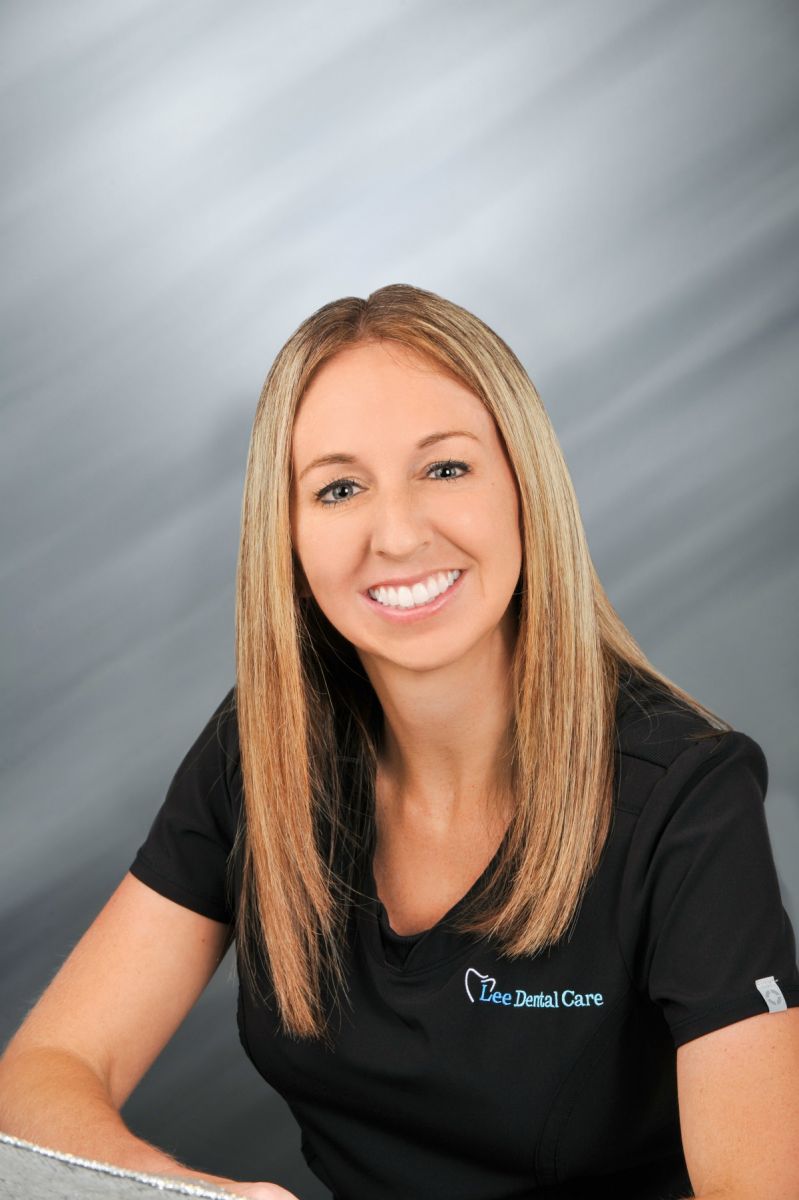 Lacy, Office Manager at Lee Dental Care