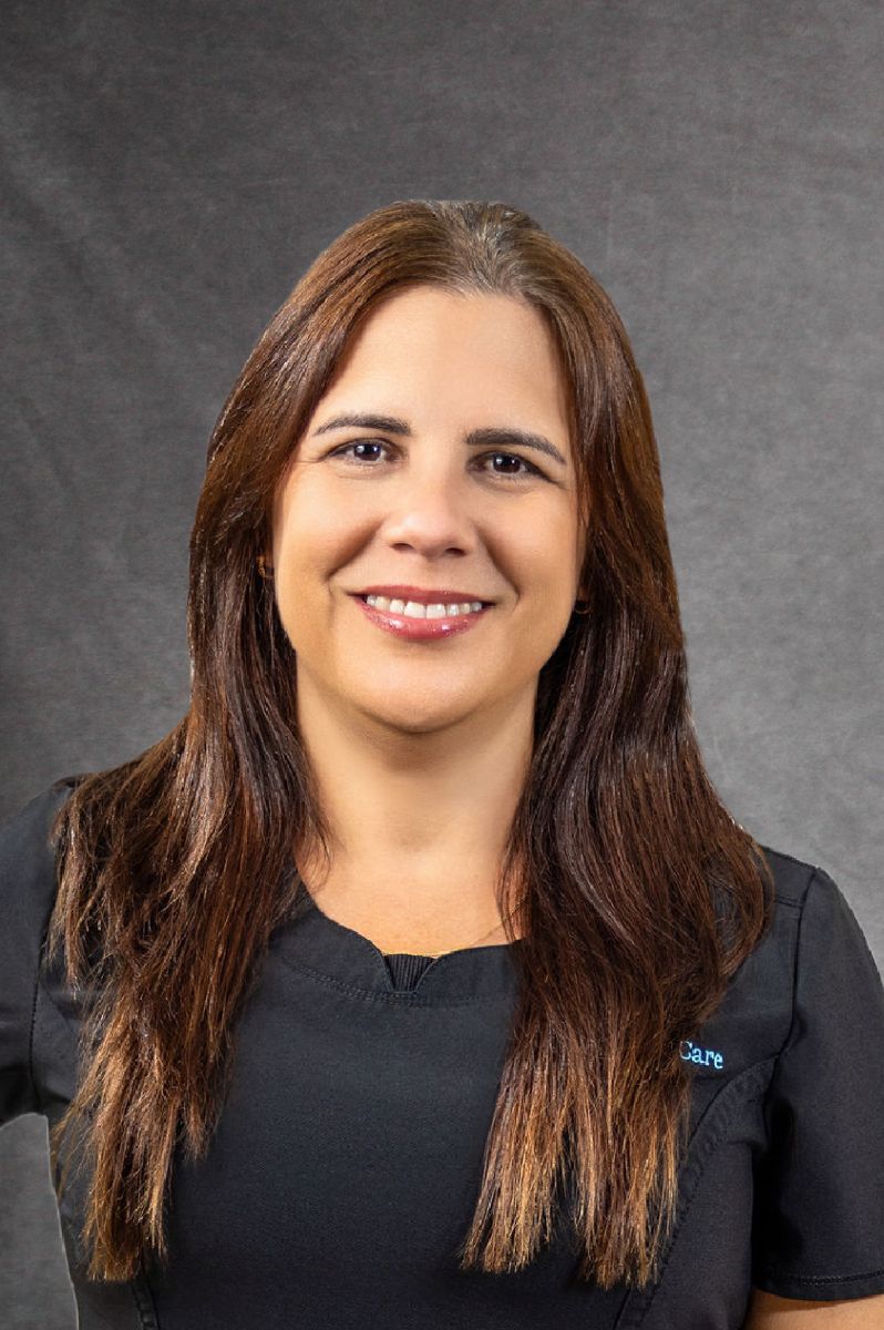 Licide, female dental assistant